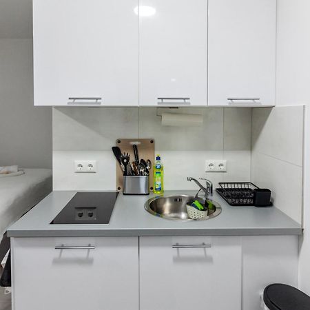 Ferienwohnung Domspatz Mit Klimaanlage Magdeburg Bagian luar foto